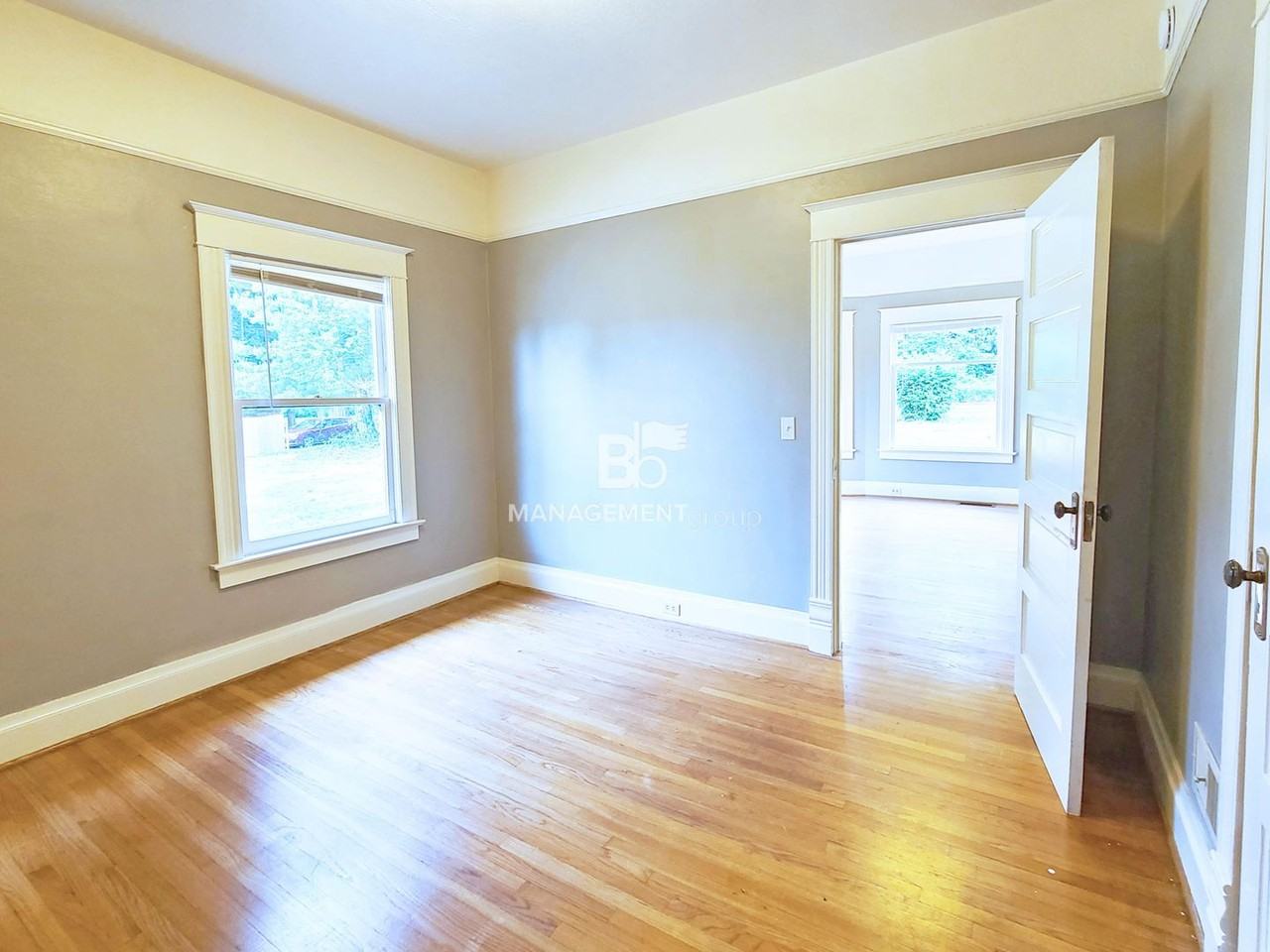 18618 Se River Rd - Photo 3 of 13