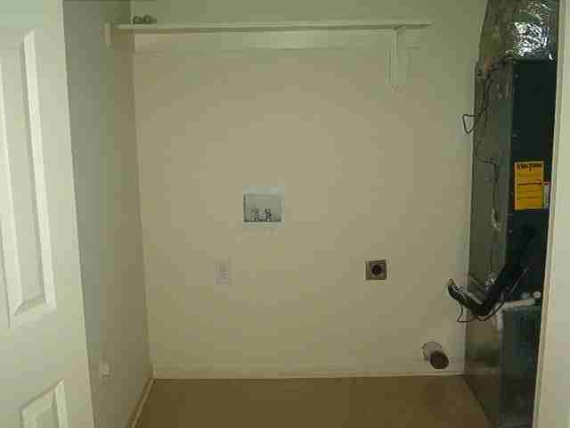 1019 Hunter St - Photo 2 of 15