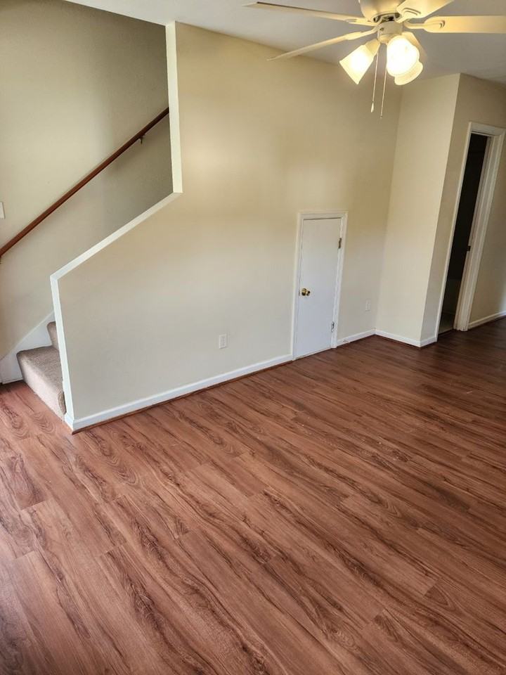 1019 Hunter St - Photo 4 of 15