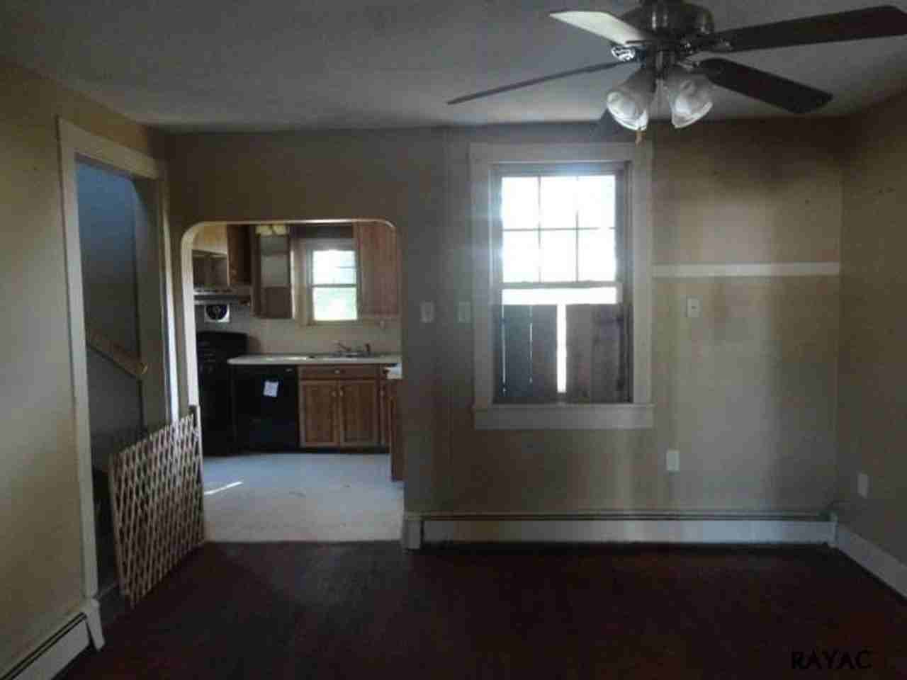 140 High St - Photo 3 of 11