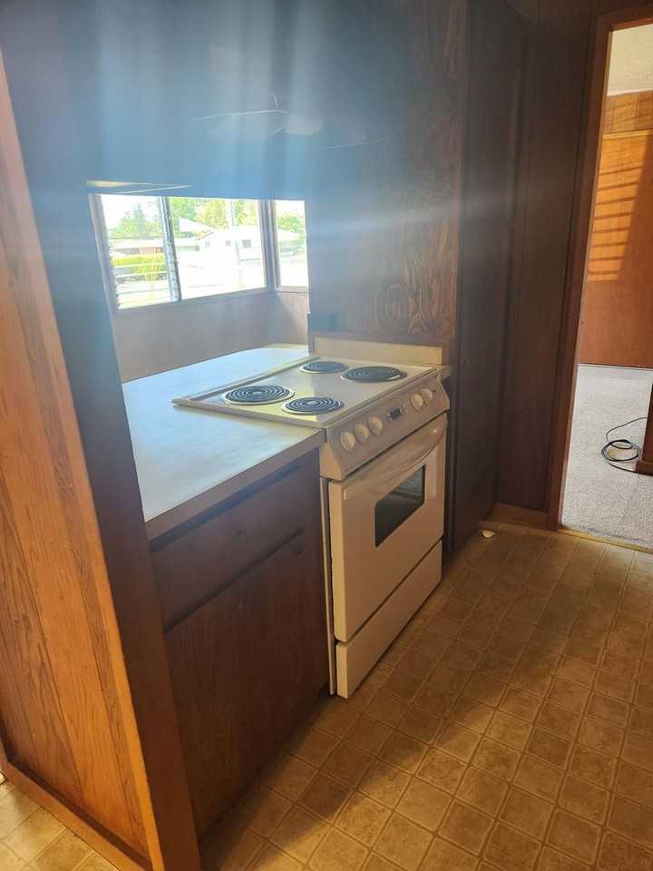 360 Lama St Apt B - Photo 7 of 13