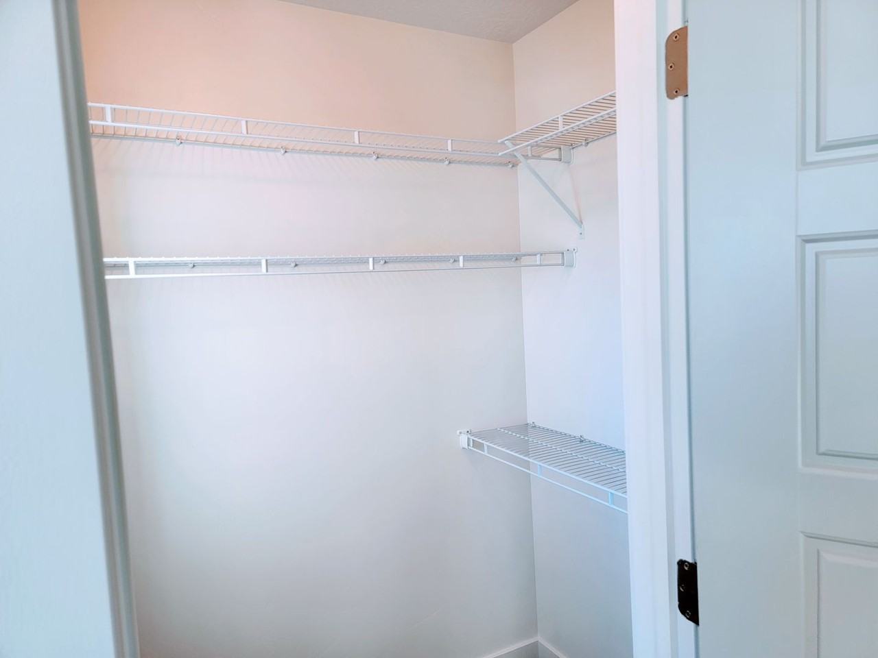 2173 W 1700 S - Photo 2 of 25