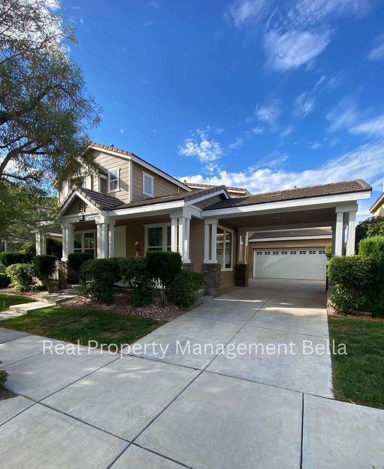 29001 Savannah Dr - Photo 2 of 38