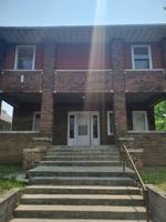 featured image of 205 E Willard St