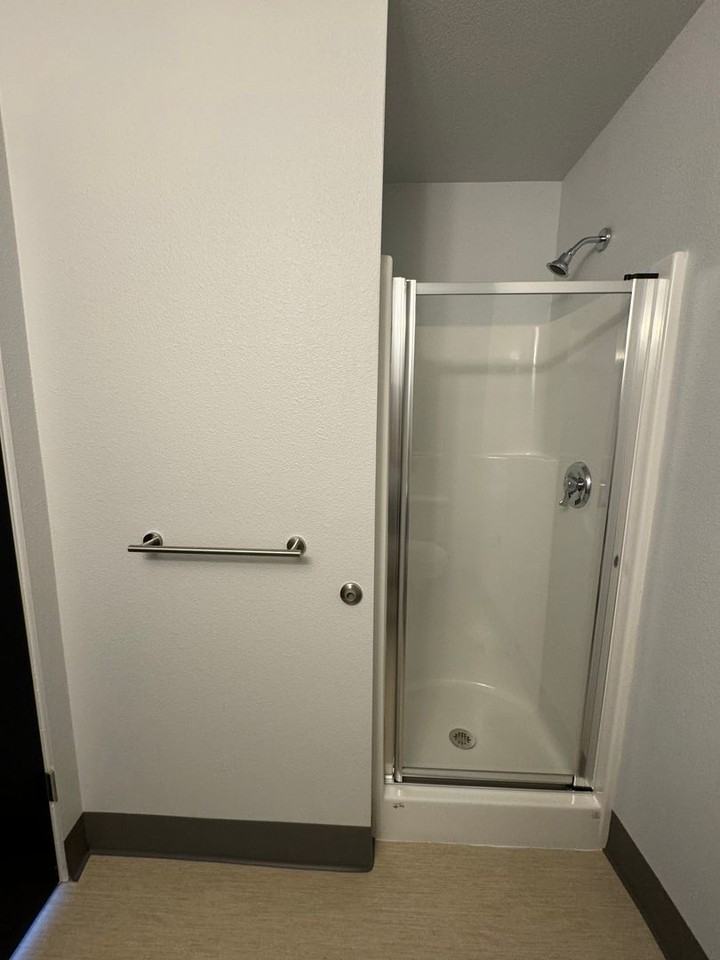 151 N Williams Ave #320 - Photo 2 of 11