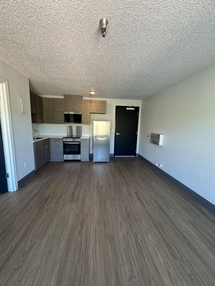 151 N Williams Ave #320 - Photo 6 of 11