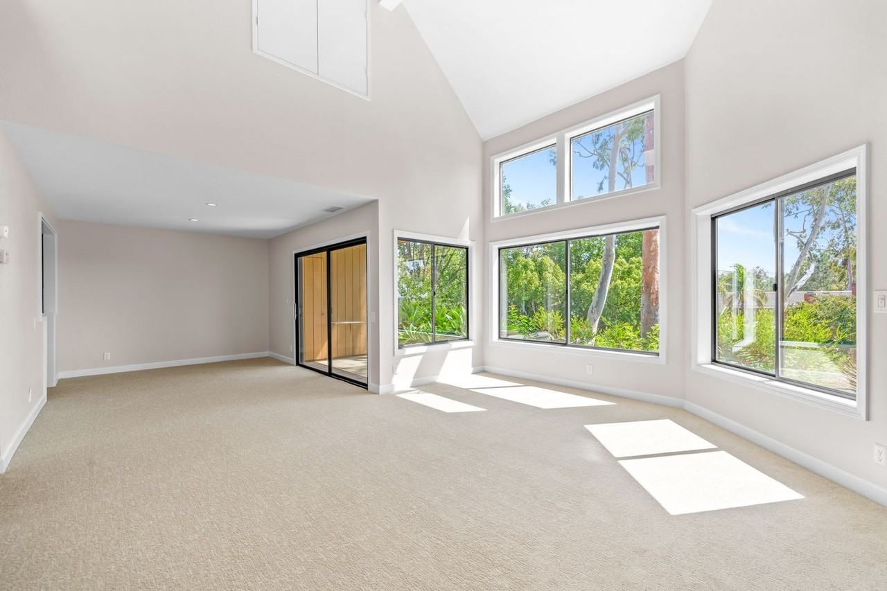 9 Whitewater - Photo 2 of 19