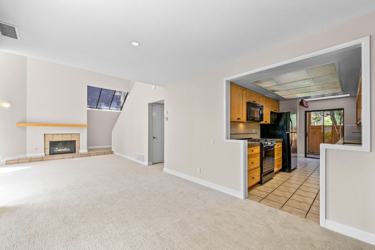 9 Whitewater - Photo 3 of 19