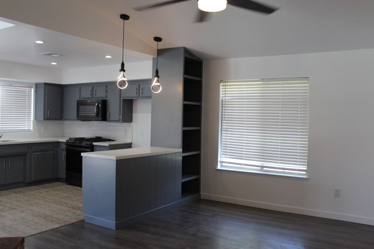 3821 Rainier Ct - Photo 6 of 24