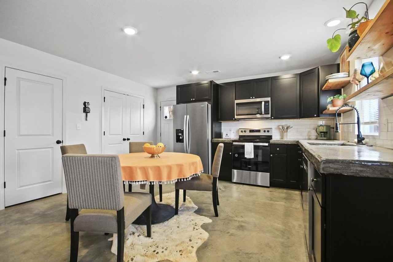 208 3rd Ave - Photo 3 of 38