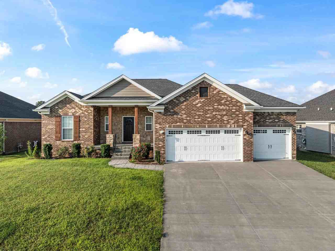 6230 Kamer Ct - Photo 2 of 32