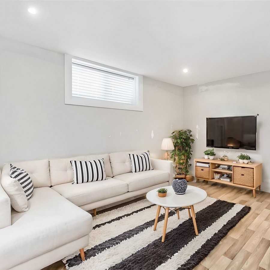 355 Plains Road East - Photo 3 of 11