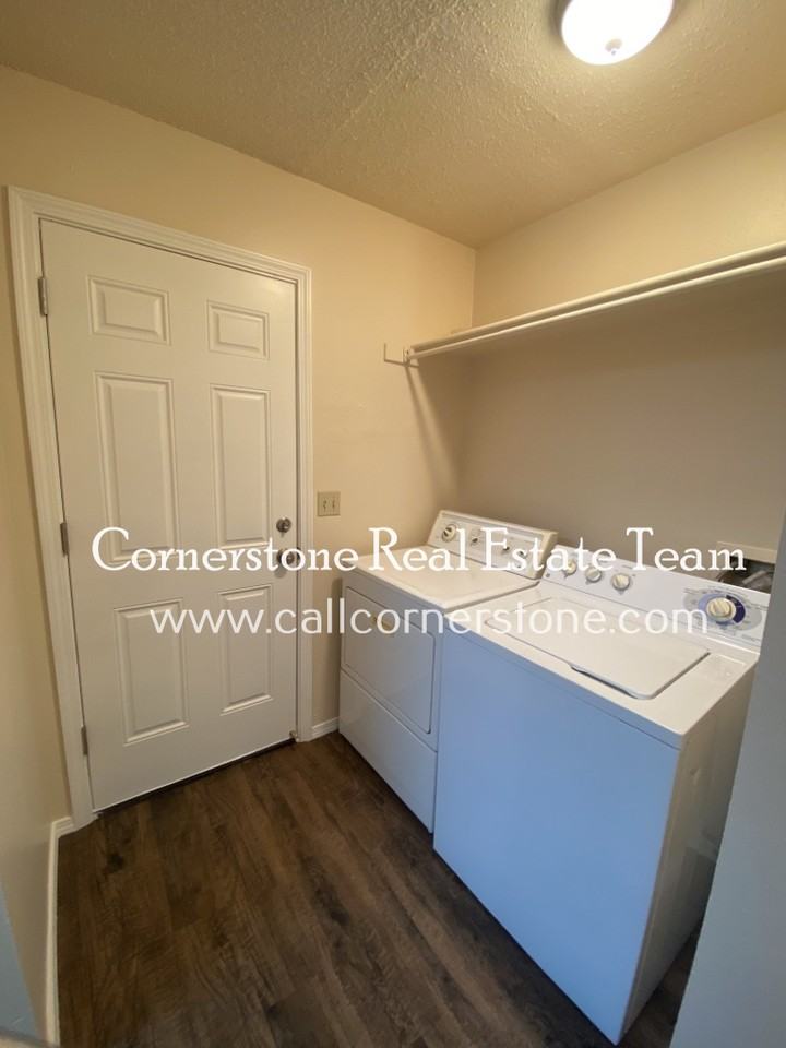 540 Winnie Way - Photo 2 of 21