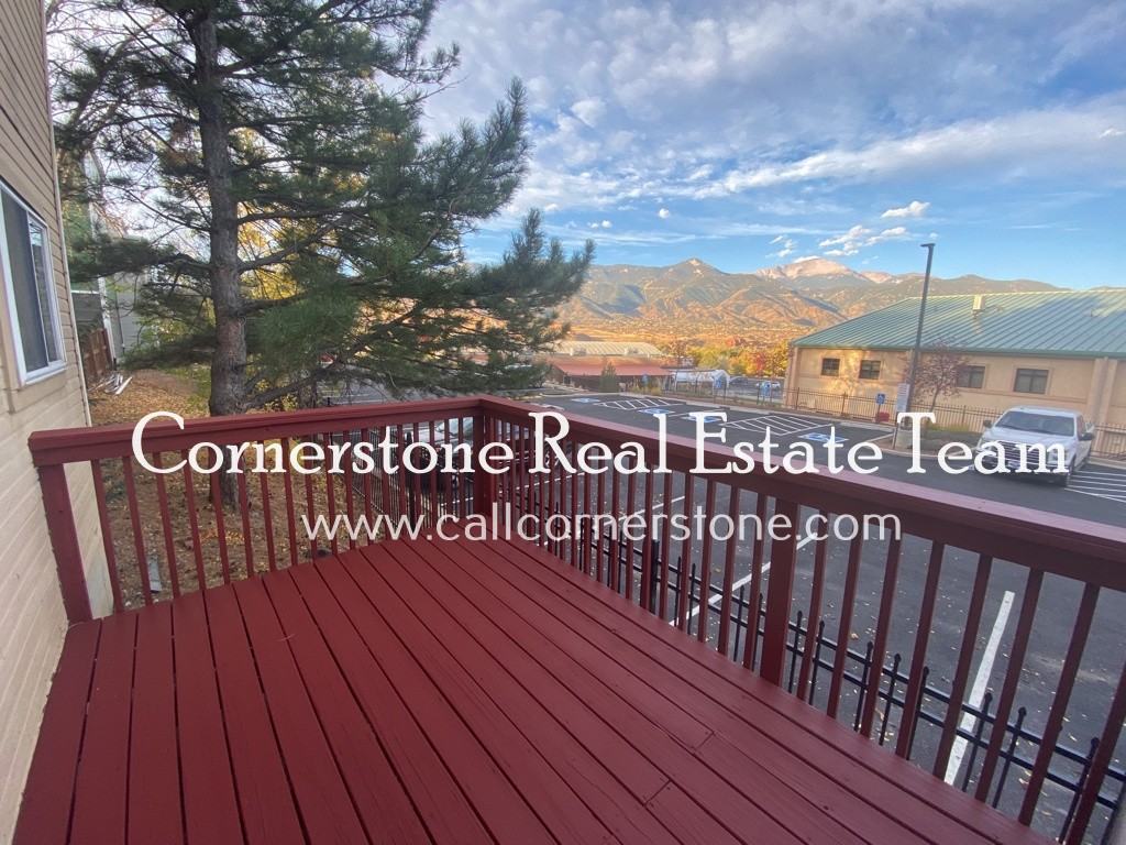 540 Winnie Way - Photo 3 of 21