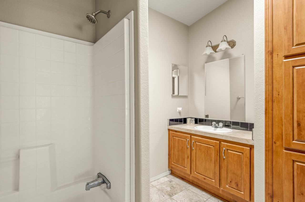 2375 W Zepher Ave - Photo 3 of 50