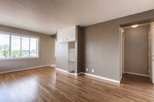 featured image of 2199 Nw Everett St