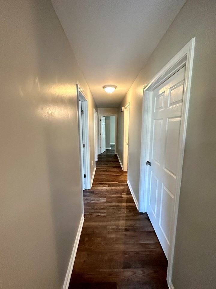 305 N College St - Photo 6 of 10