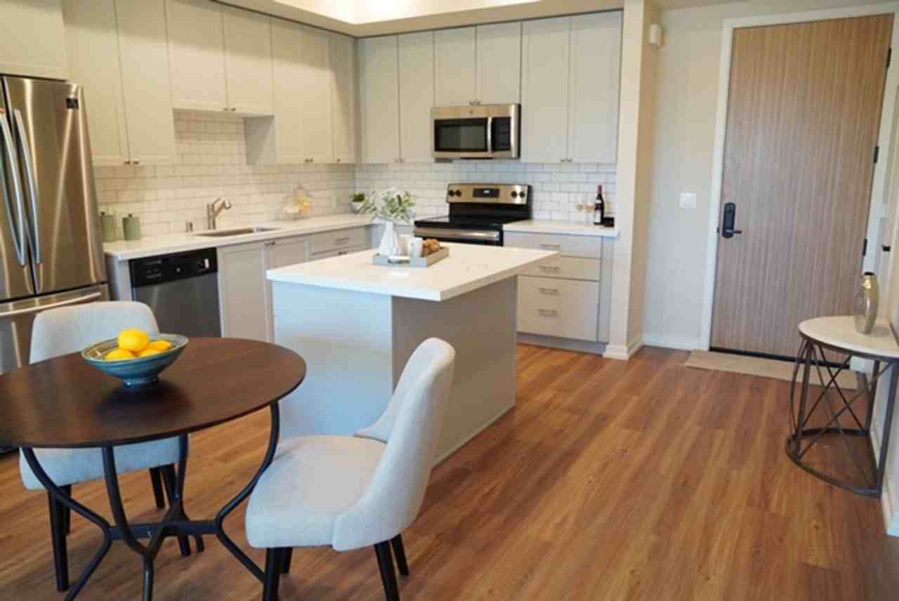 77 North in Thousand Oaks - Photo 3 of 50