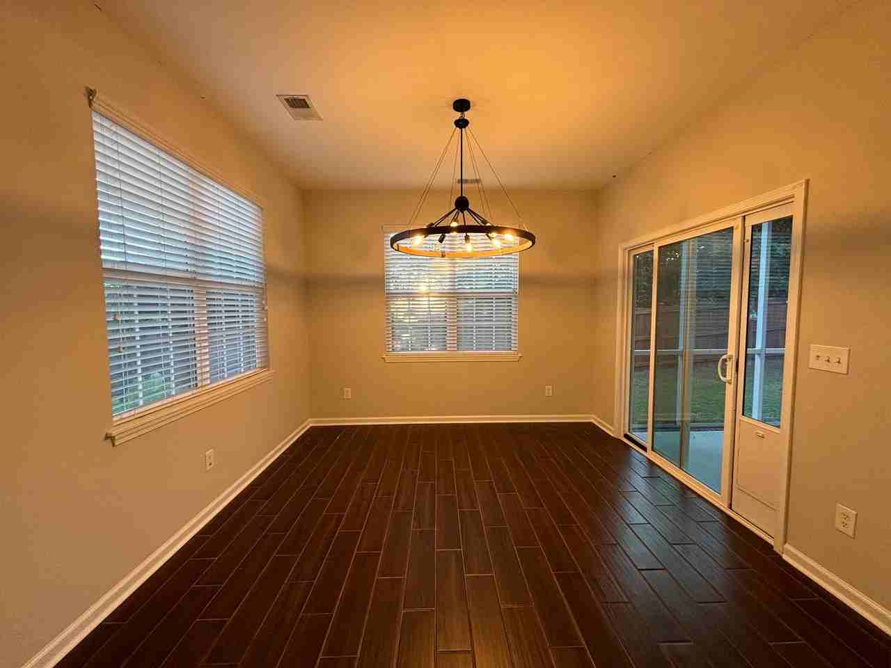 408 Abe Cir - Photo 7 of 30