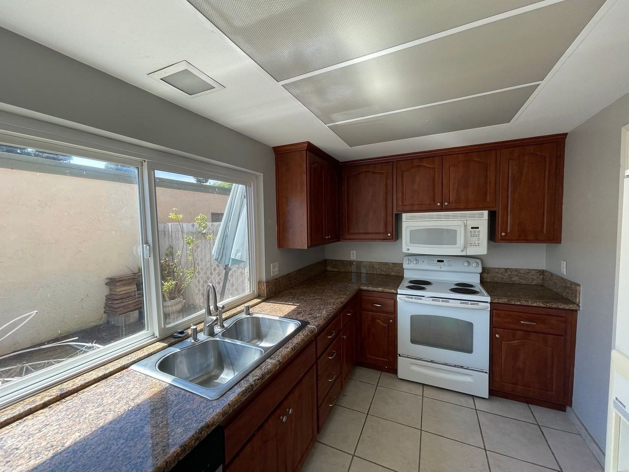 12966 Caminito Bodega - Photo 2 of 12