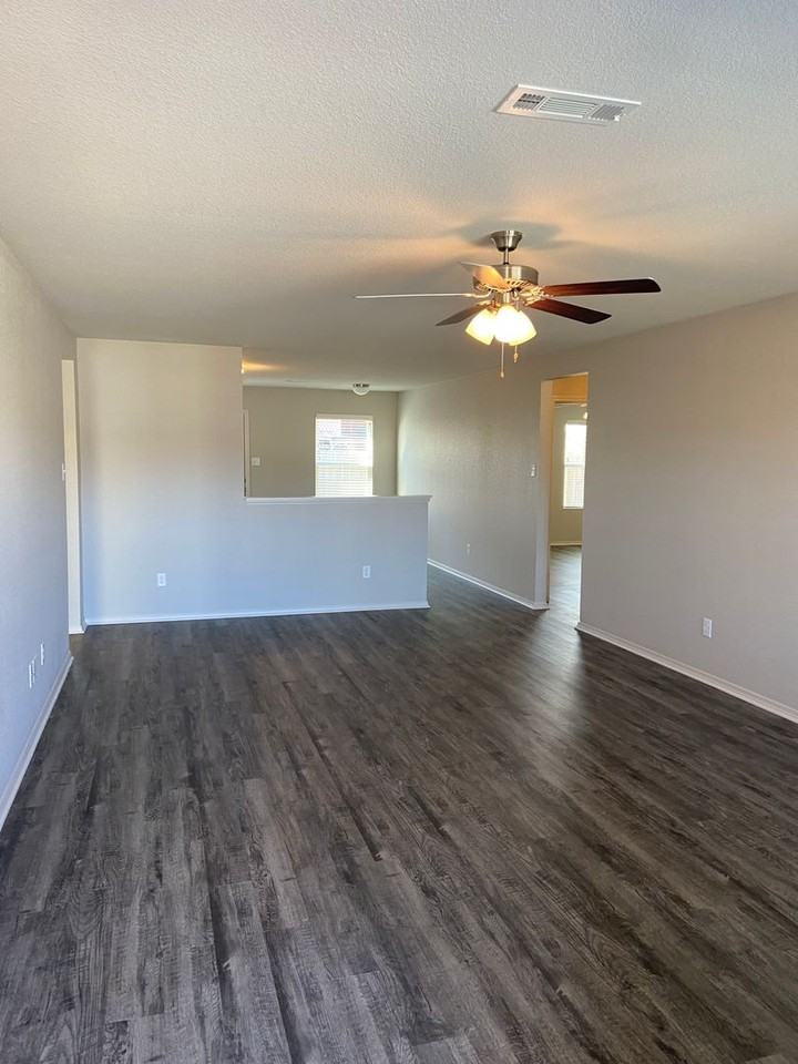 1615 Raden St - Photo 5 of 20