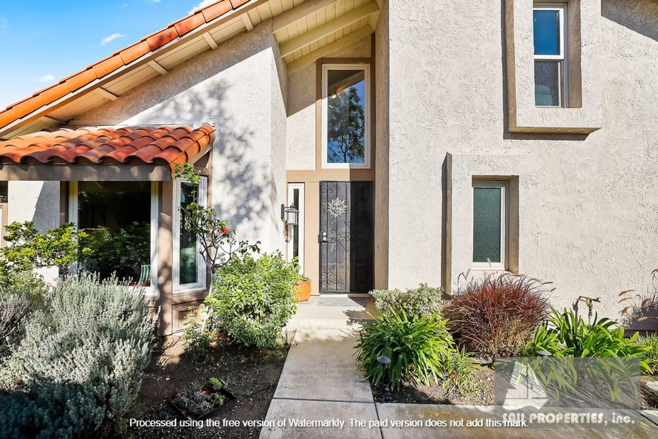 20981 Coastview Ln - Photo 6 of 32