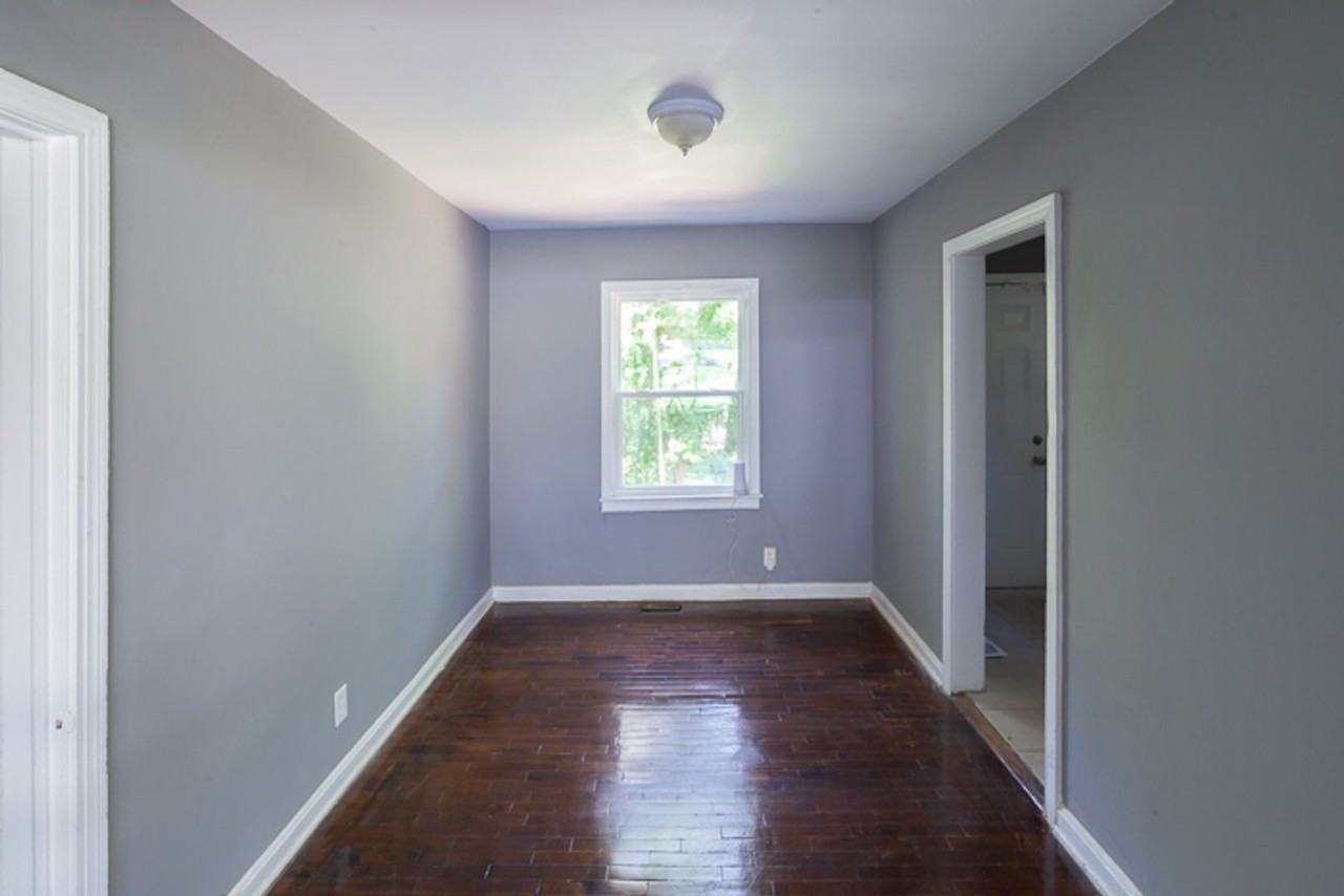 1123 Graymont Dr Sw - Photo 3 of 12
