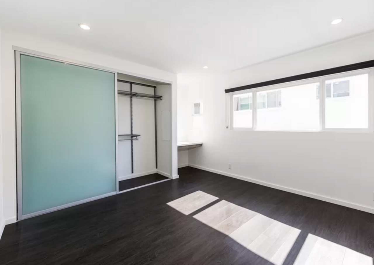 1434 10th St. - Photo 4 of 18