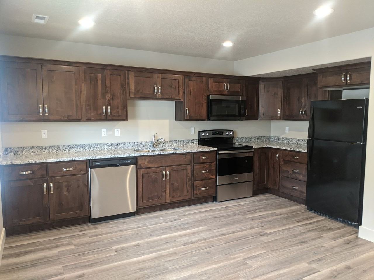 966 W 1075 S #10 - Photo 4 of 13