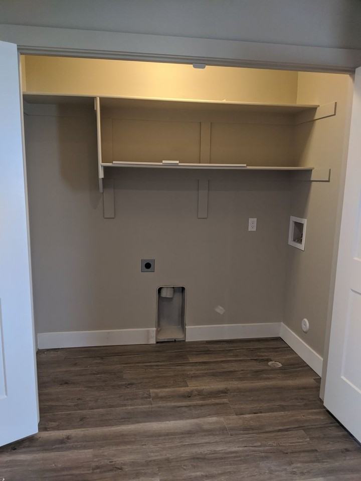 966 W 1075 S #10 - Photo 7 of 13