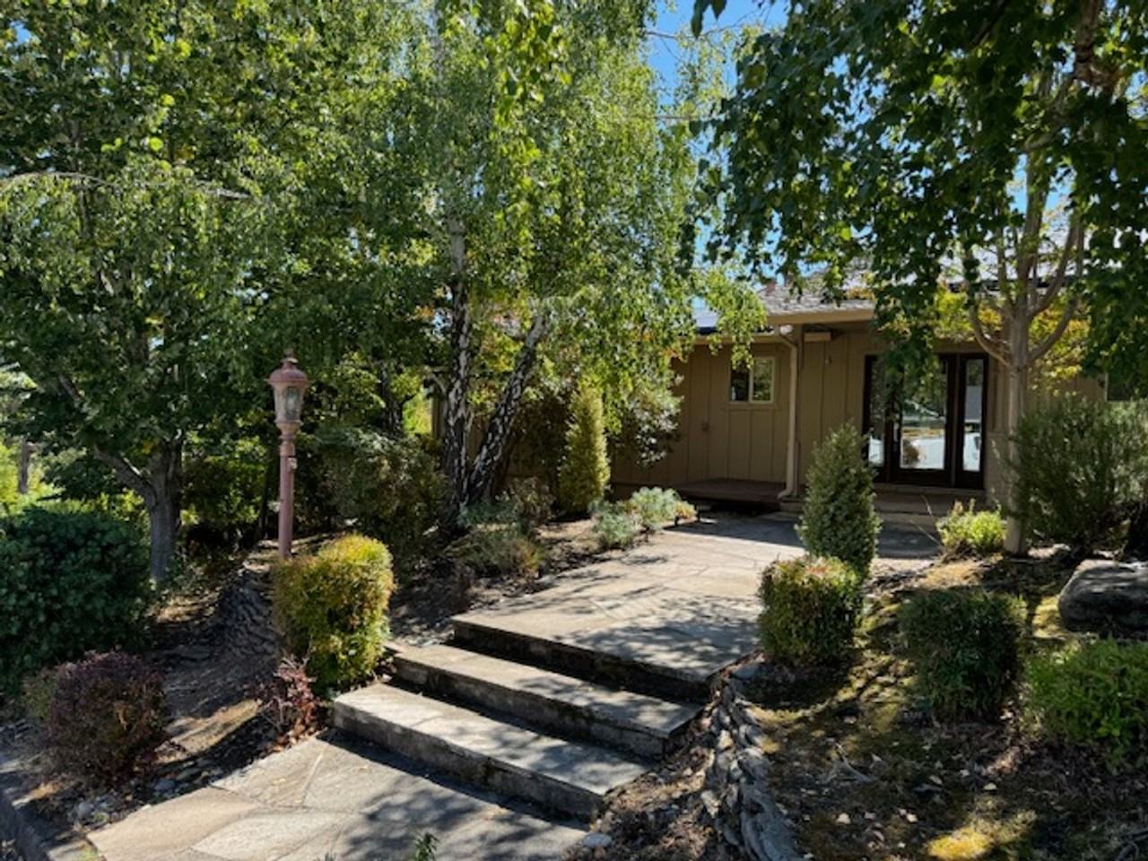 3 Stanton Ct - Photo 3 of 41