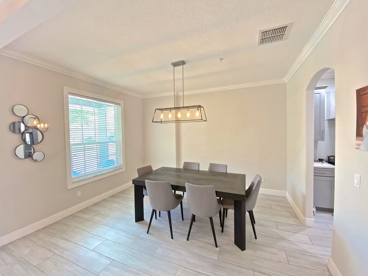 10015 Caroline Park Dr - Photo 6 of 50