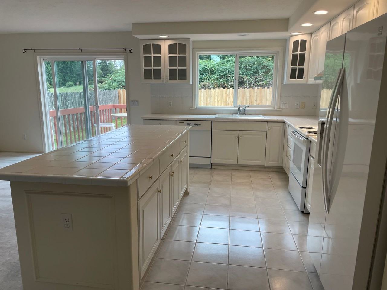 2583 Hillis Drive - Photo 4 of 37