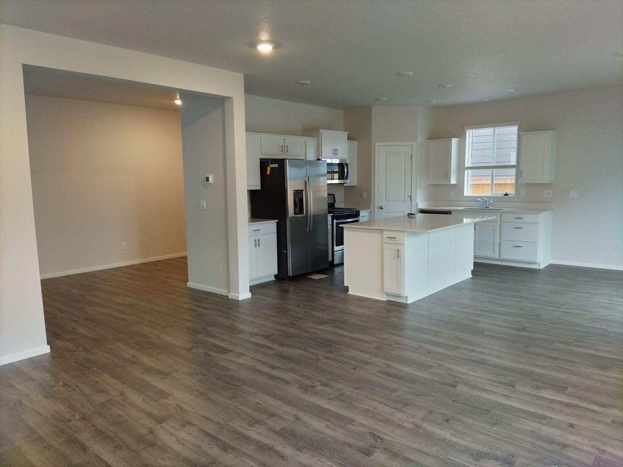 367 Lost Lake St Ne - Photo 5 of 25