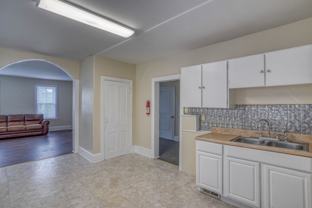 MOORE 132 - Photo 1 of 1