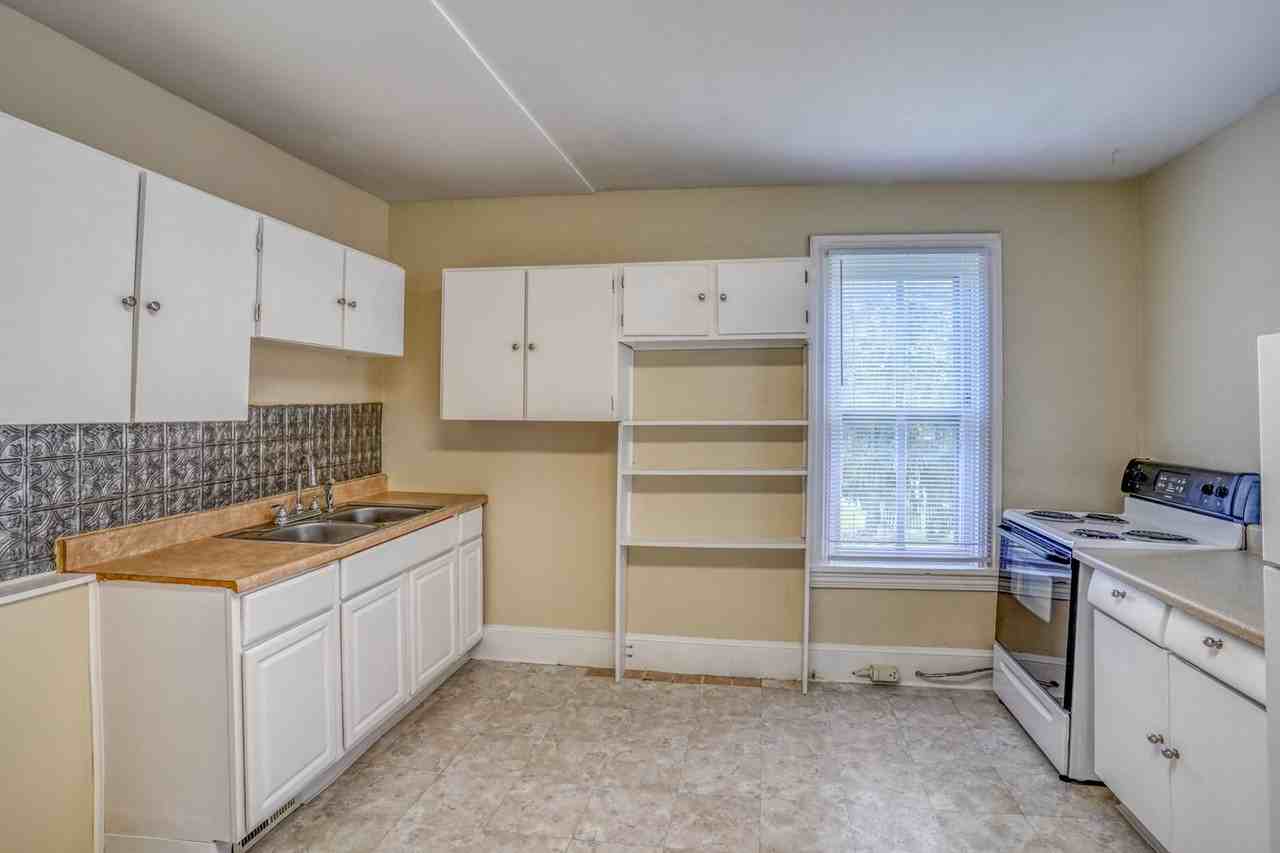 MOORE 132 - Photo 2 of 20