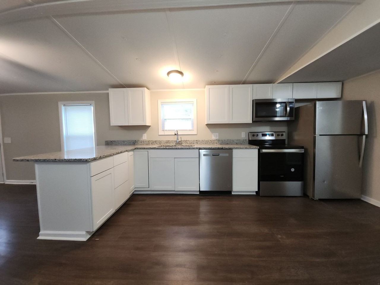 4 Elcona St - Photo 5 of 22