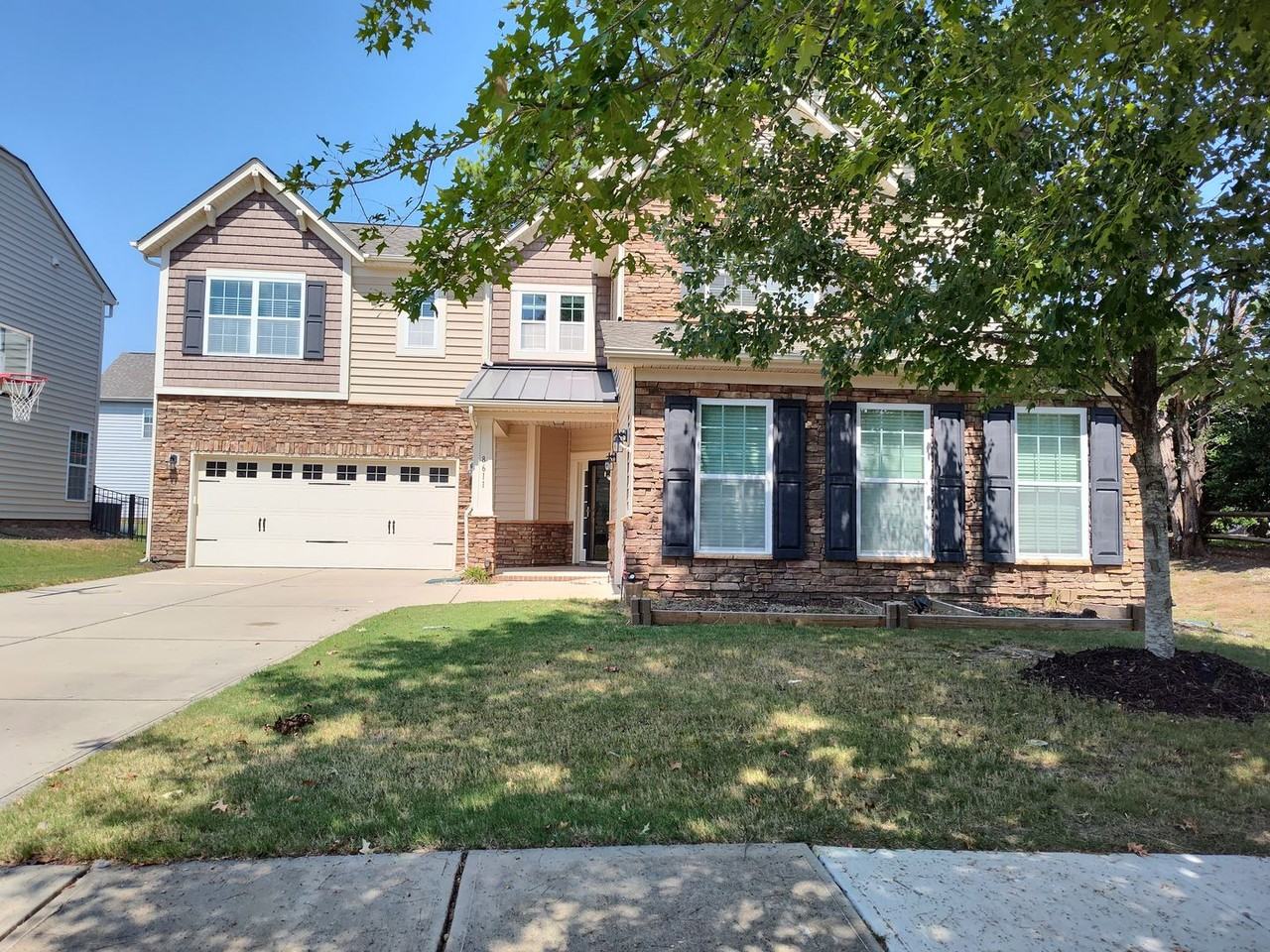 8611 Burnside Ln - Photo 2 of 39