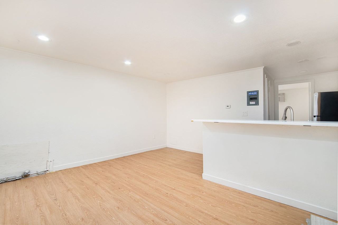 336 N Grant St #101 - Photo 4 of 21