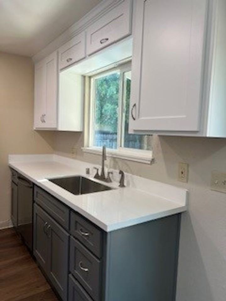 330 Beamer St - Photo 6 of 14