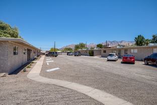 North Central (Stone and Limberlost), 2 bedroom, 1 bath duplexes, large fenced yards with a/c! - Photo 1 of 1