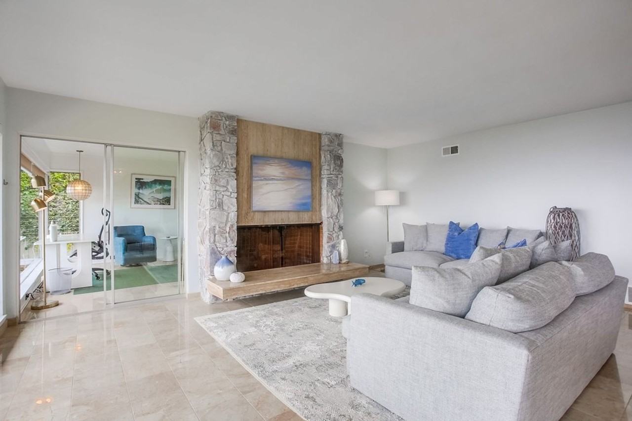 8302 Prestwick Dr - Photo 7 of 50