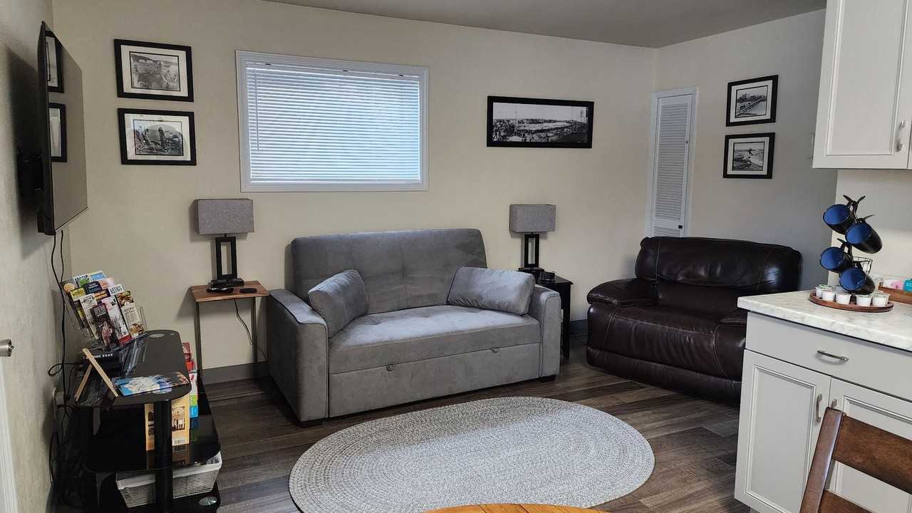 1455 Brock Rd - Photo 2 of 9