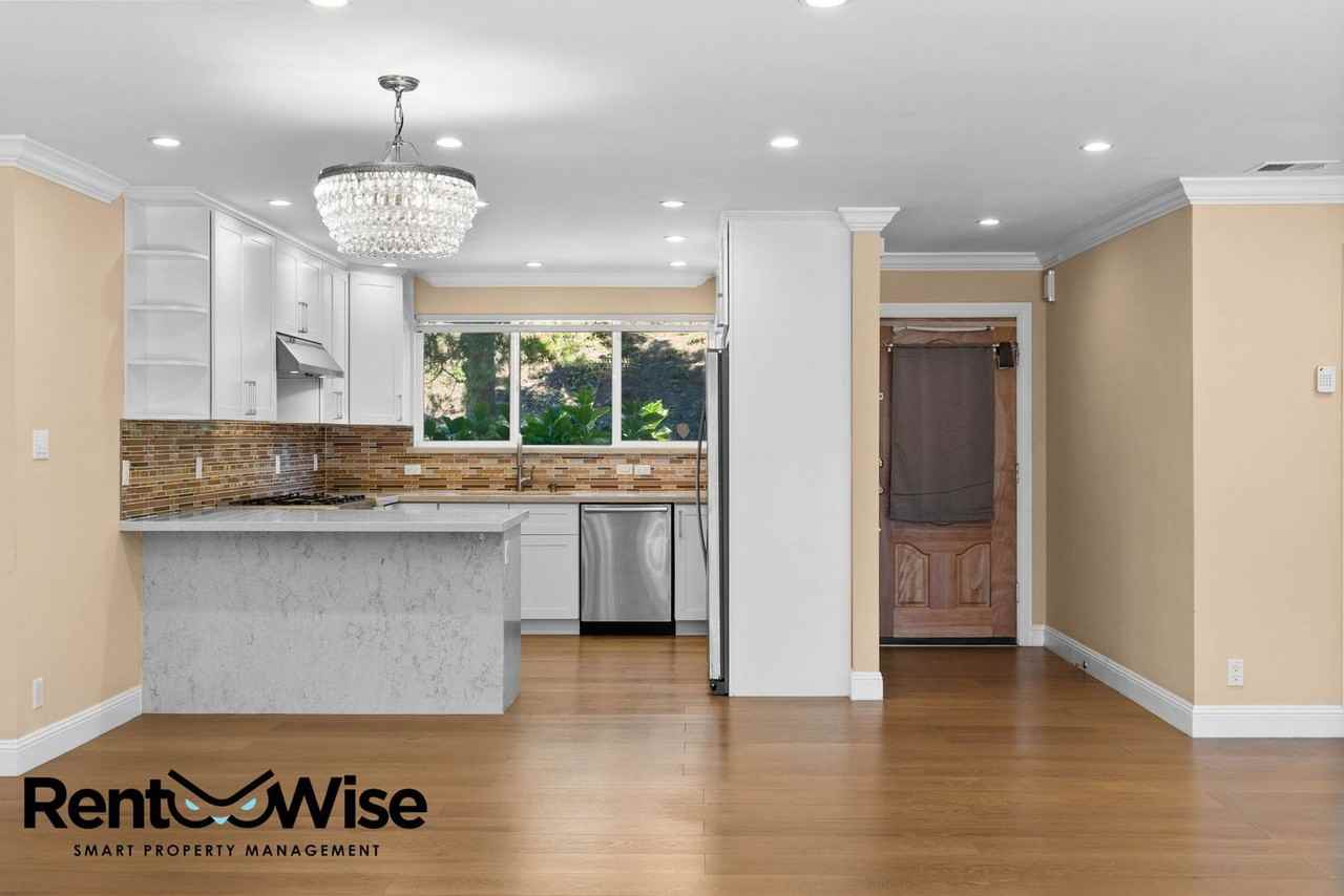 74 Farview Ct - Photo 3 of 33