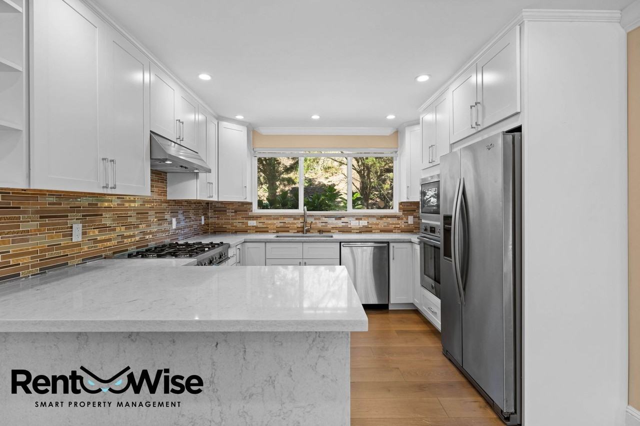 74 Farview Ct - Photo 4 of 33