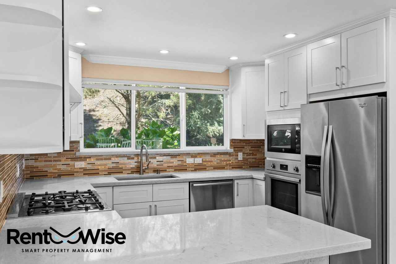 74 Farview Ct - Photo 5 of 33