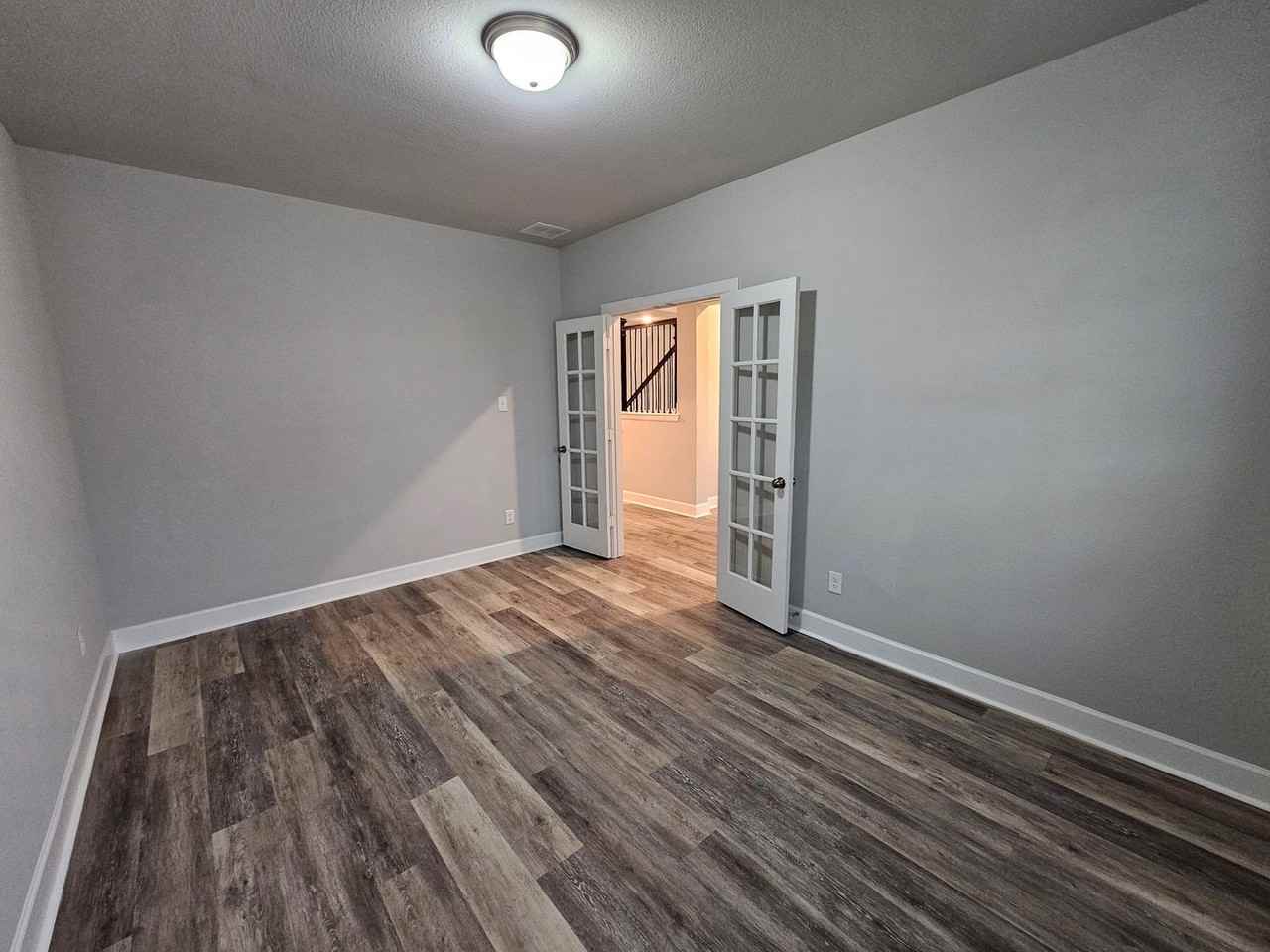 1740 Jamestown Dr - Photo 6 of 50