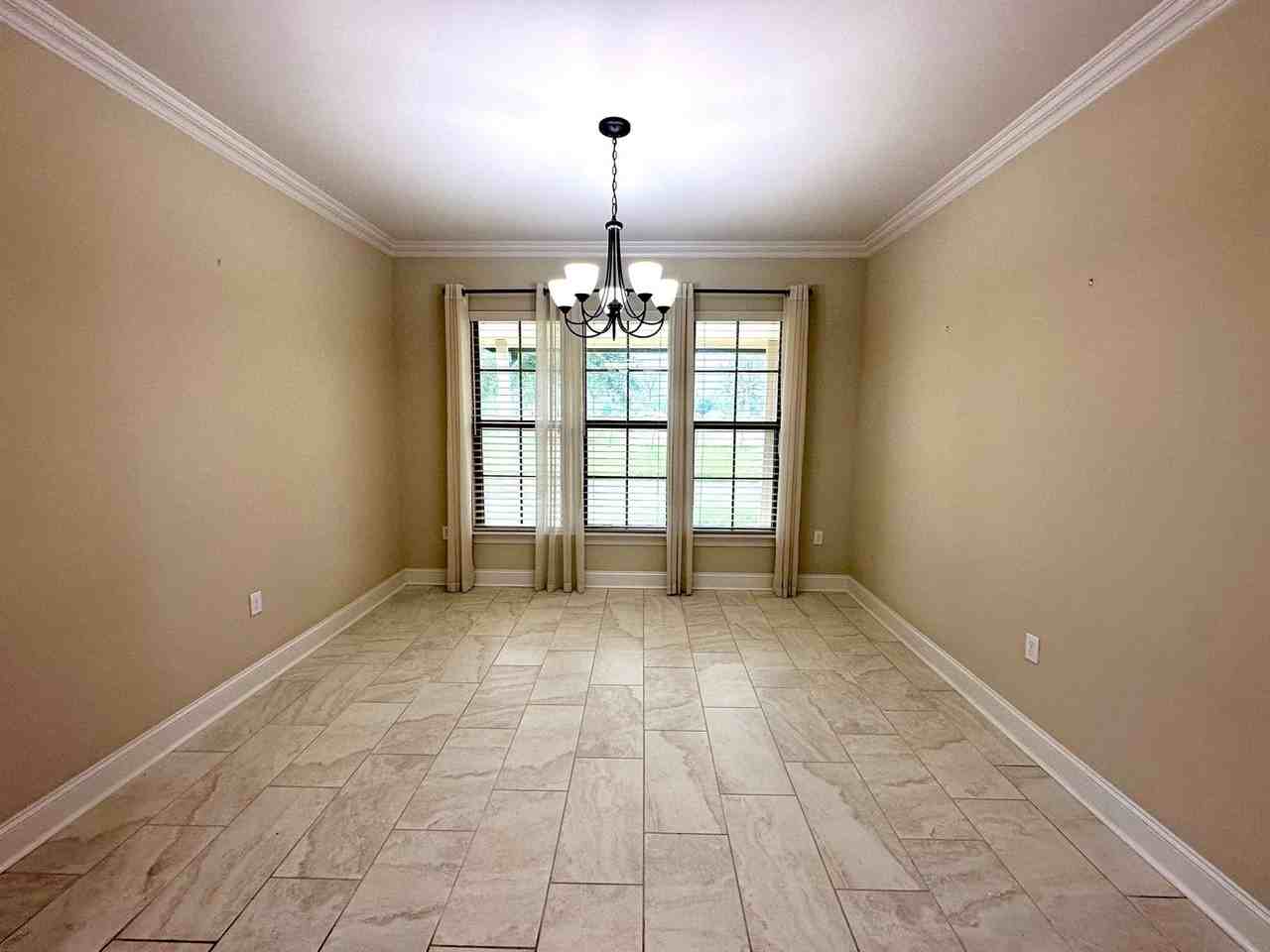 43283 Pond View Dr - Photo 7 of 29