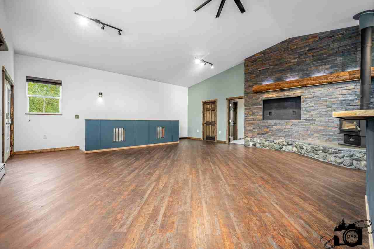 251 W Roy Rd - Photo 3 of 46