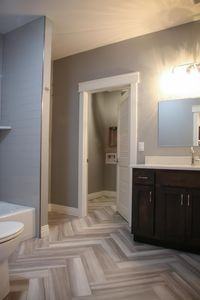218 E 7th St #207 - Photo 3 of 5